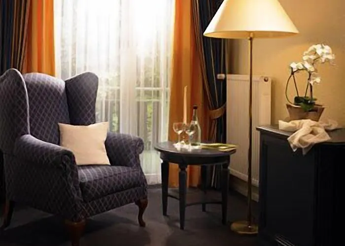 Szálloda & Waldecker Hof 3*