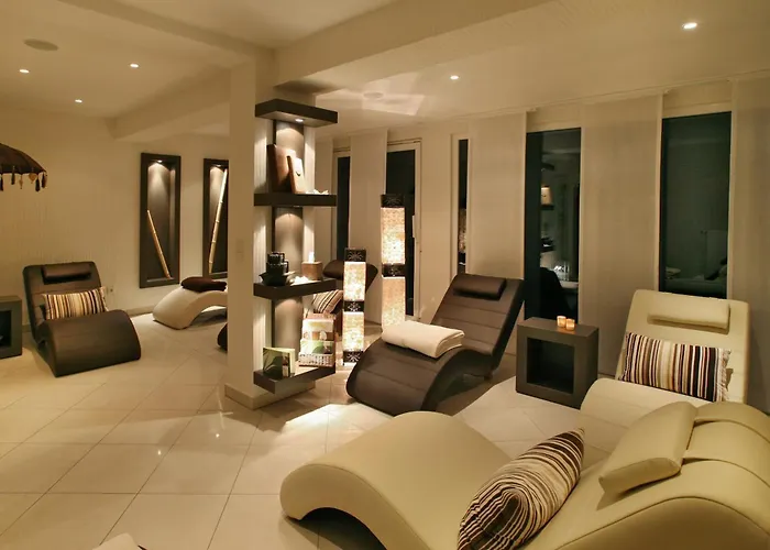 Szálloda & Waldecker Hof 3*