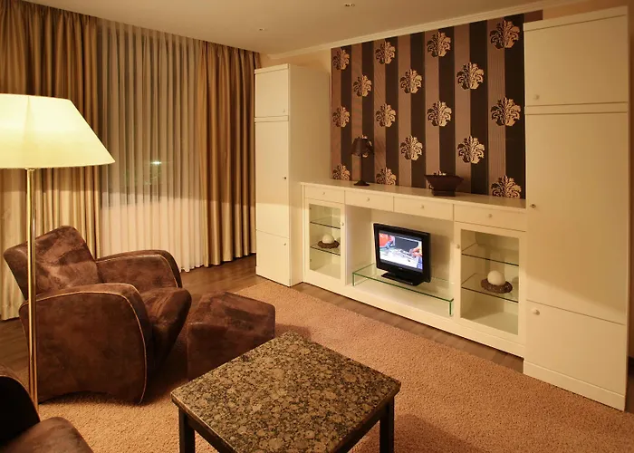 Szálloda & Waldecker Hof 3*